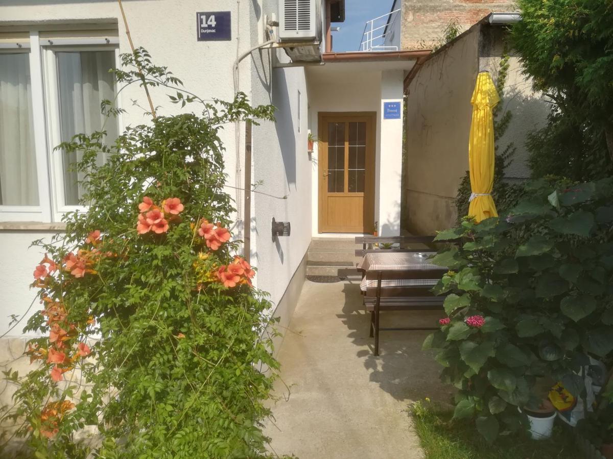 Apartment Aby Загреб Экстерьер фото